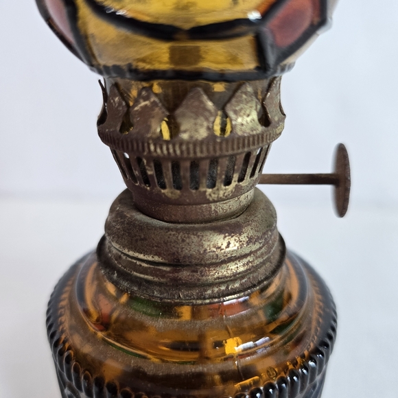Minature Oil Lamp Made In Hong Kong 8" Tall Amber Stained Glass - Picture 3 of 10